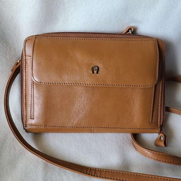 Etienne Aigner Handbags - Etienne Aigner Travel purse